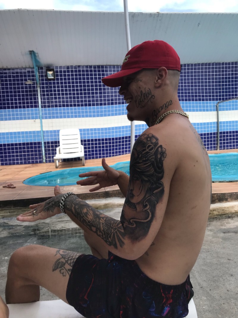 3E96A806-E47C-4D49-9809-CA6CE994A97D