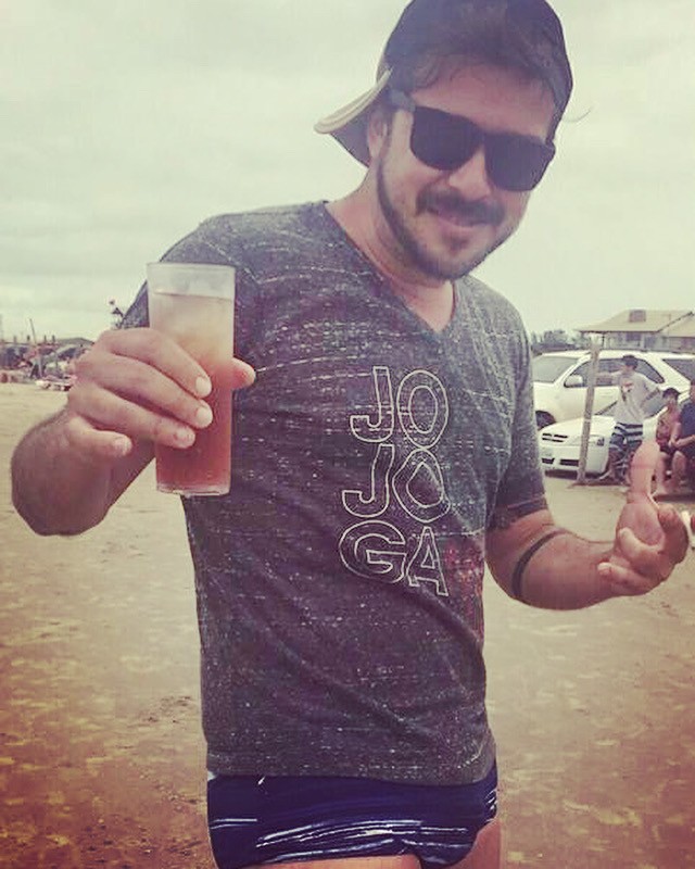 25CB8CBC-D123-4A0F-A3E2-4E062812CBE5