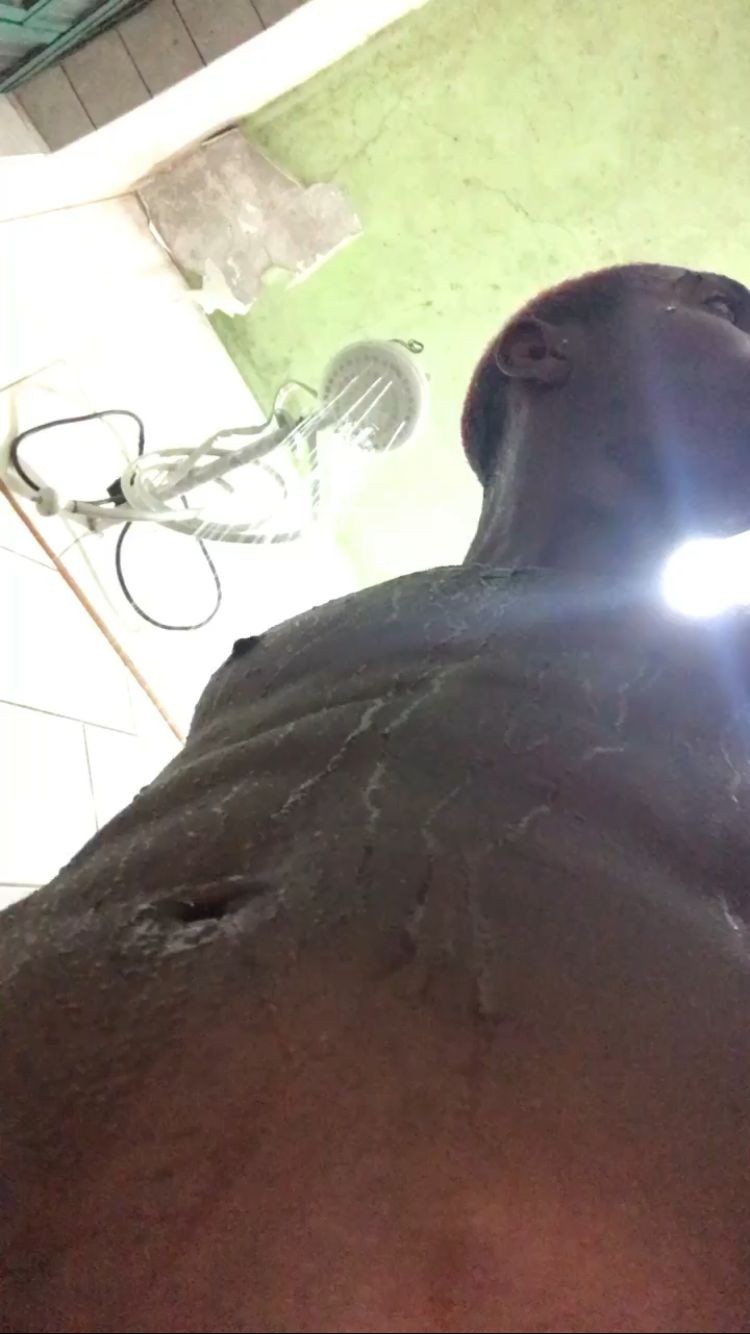 24797020-5ACA-4160-AF6D-F8923769C25E 24797020-5ACA-4160-AF6D-F8923769C25E