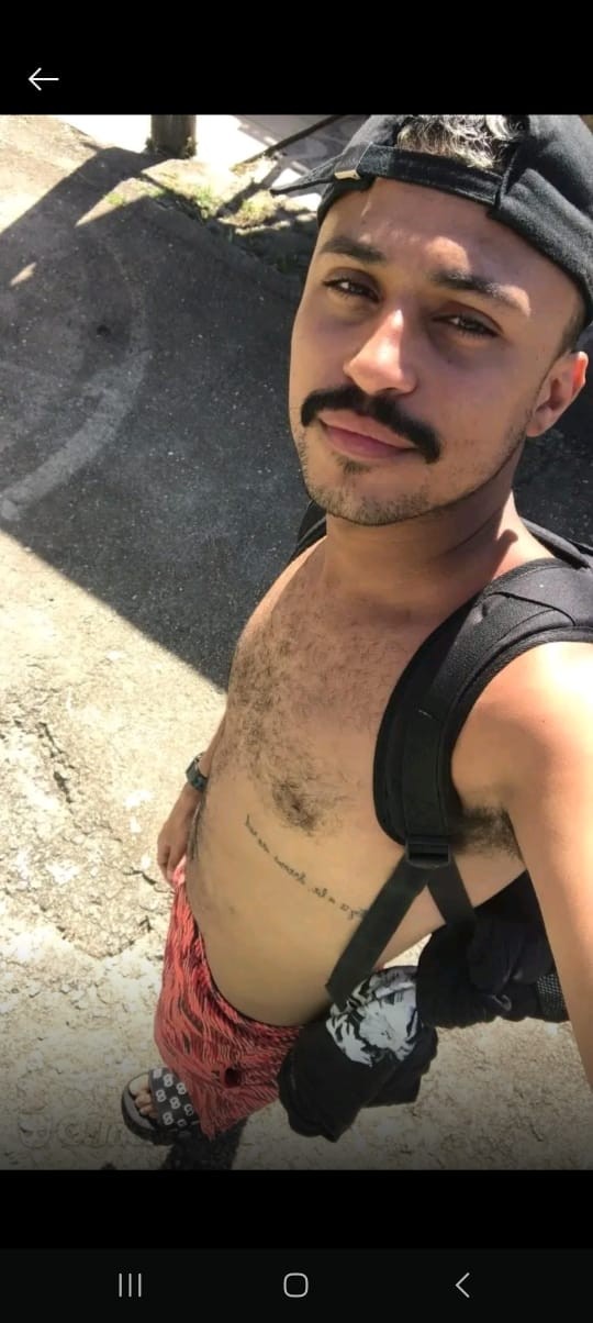 48978398-D05B-4618-A309-3A05BBD8BB89