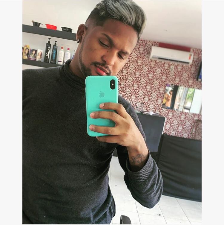 e2e6d3b0-8928-4c64-8103-c980417a9700 e2e6d3b0-8928-4c64-8103-c980417a9700