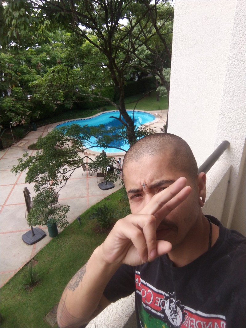 selfiemaster-20220110-142647639 selfiemaster-20220110-142647639