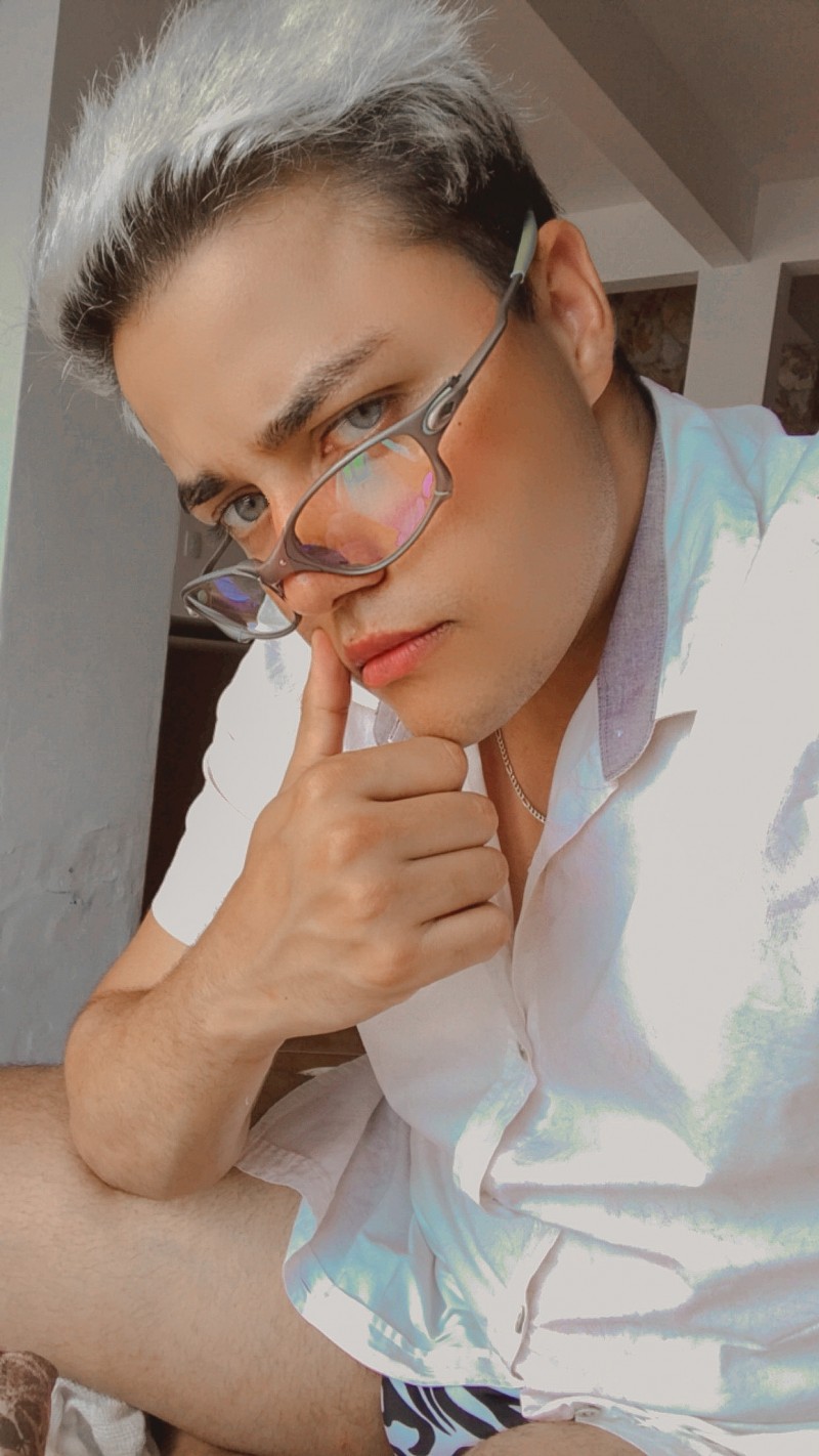 4d7c98d9-0f15-4941-826c-c4356bd935db 4d7c98d9-0f15-4941-826c-c4356bd935db