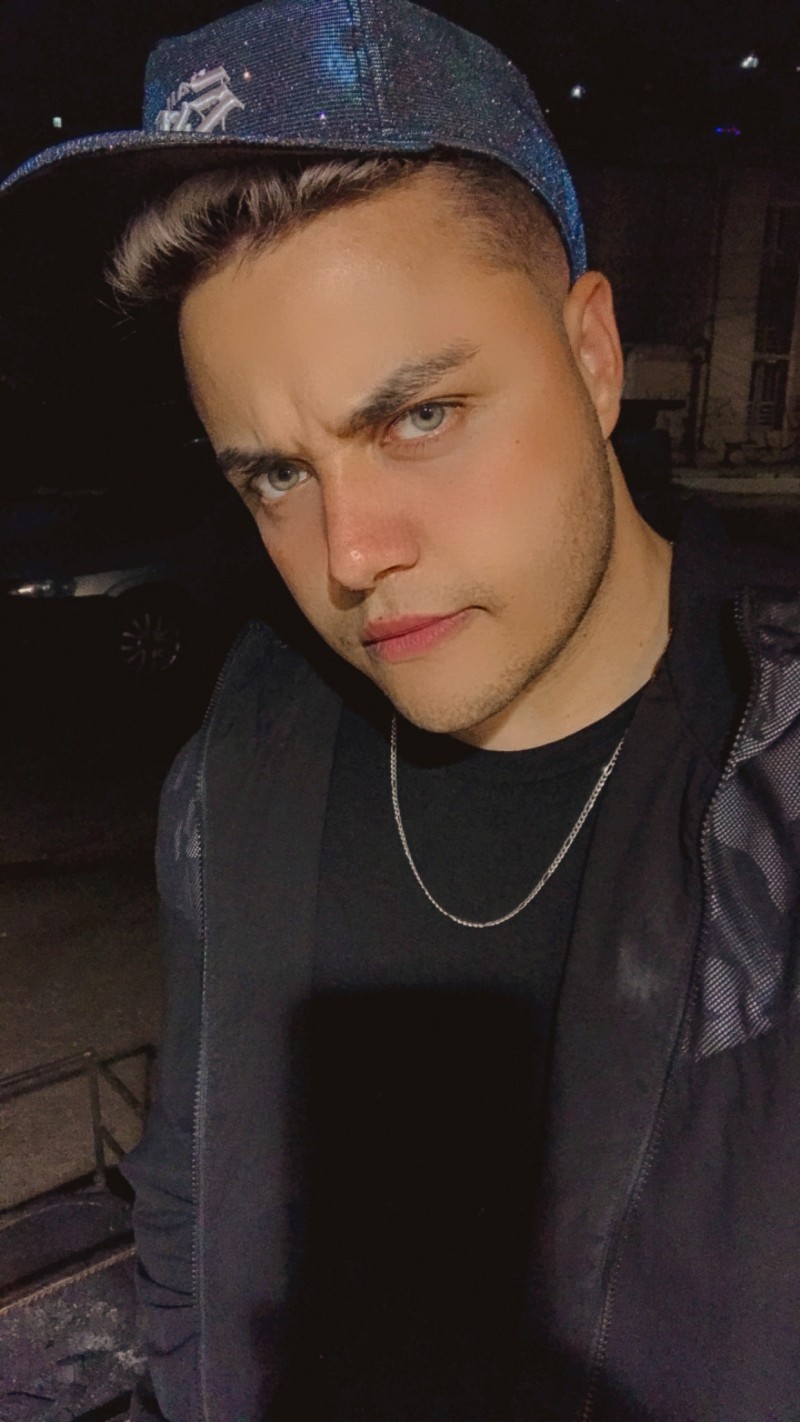 53338215-7adb-48af-8667-f78f0b1b8f96 53338215-7adb-48af-8667-f78f0b1b8f96