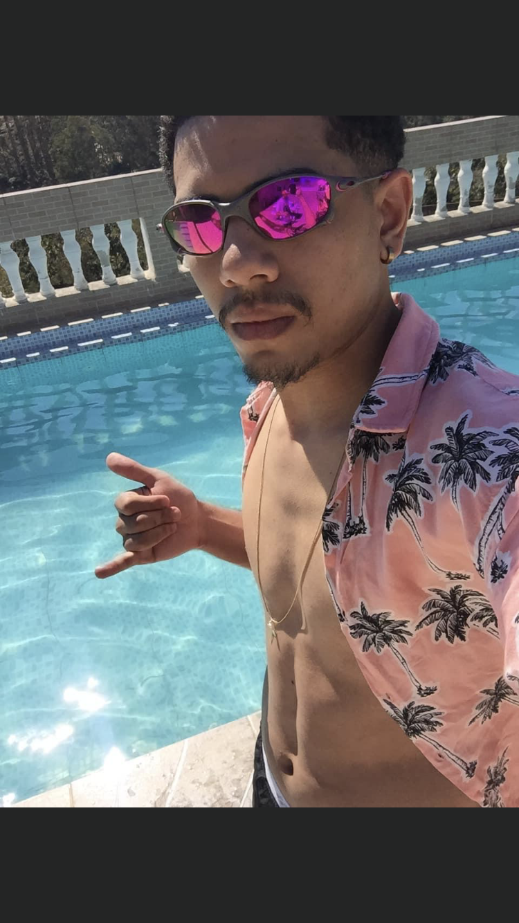 6b312e7d-1378-48d8-a683-c52a91bfa36c