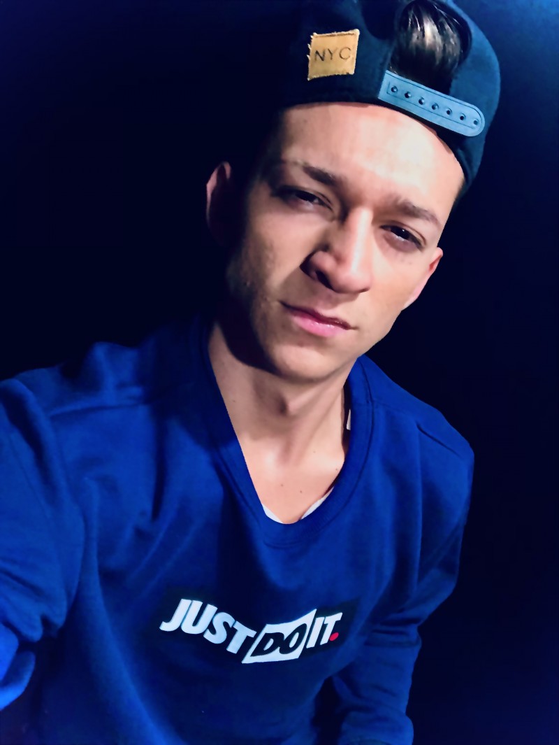 c3f1a495-208e-4837-af40-6ab90c657752