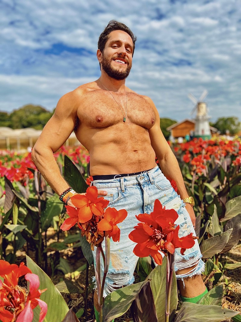 4f947470-6a9d-4686-b0ca-e4d56cc708e0 4f947470-6a9d-4686-b0ca-e4d56cc708e0