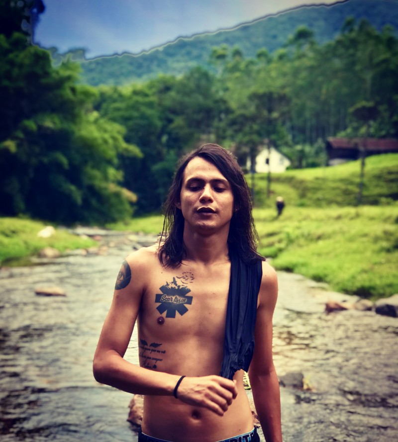 39e5b8cc-4b97-4821-b7bc-6f77e83b313d