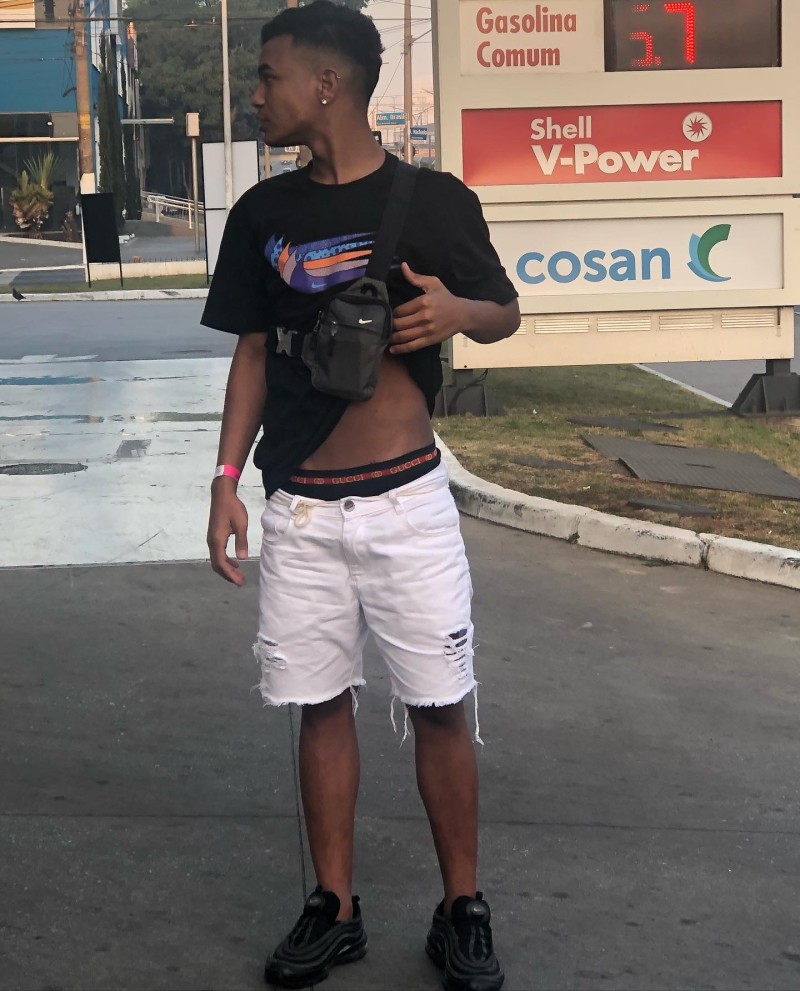 1f6ea221-75f6-41bf-bde0-d58c30c45cb0 1f6ea221-75f6-41bf-bde0-d58c30c45cb0