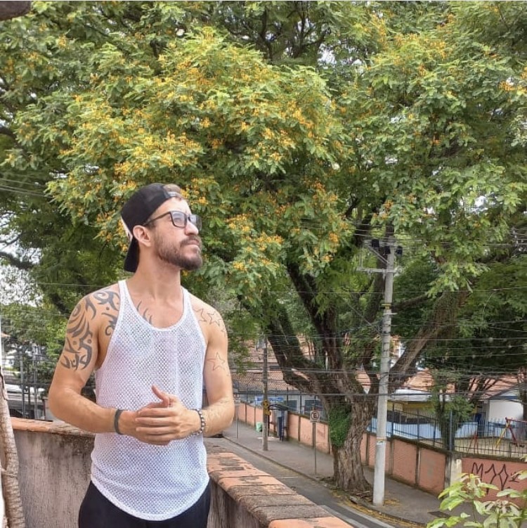 b763e870-517d-45dc-8b1e-25c527bbfd49 b763e870-517d-45dc-8b1e-25c527bbfd49