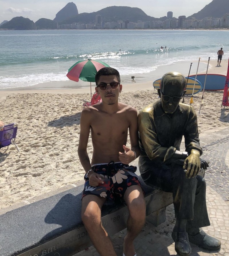 ea8a9eb4-b7d8-4c18-a727-d1cd59e6b2fe ea8a9eb4-b7d8-4c18-a727-d1cd59e6b2fe