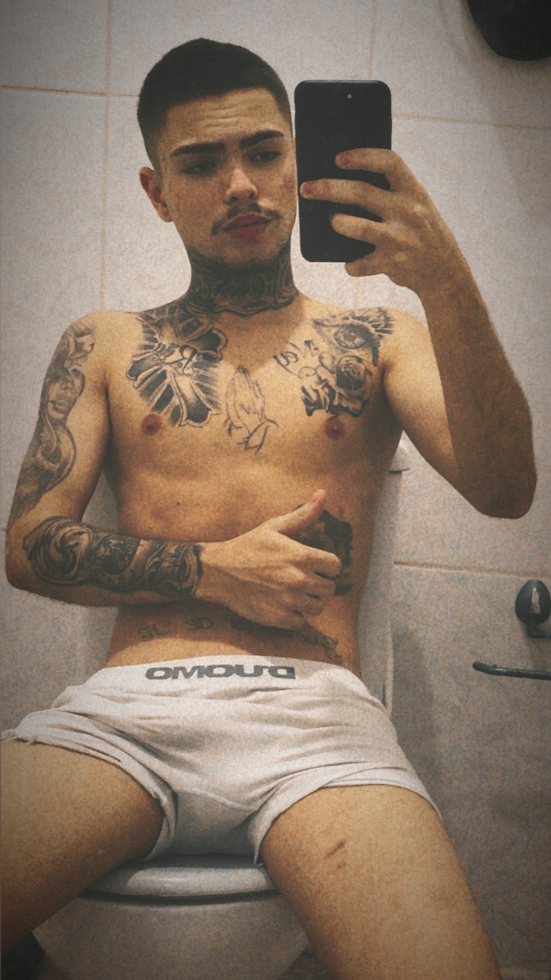 4d8c2bcb-4289-4971-bcdb-a96f3ffea67a 4d8c2bcb-4289-4971-bcdb-a96f3ffea67a