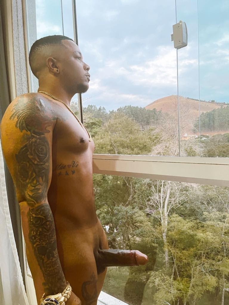 1a5a6ef8-d221-43fb-9895-10ae4e3163af