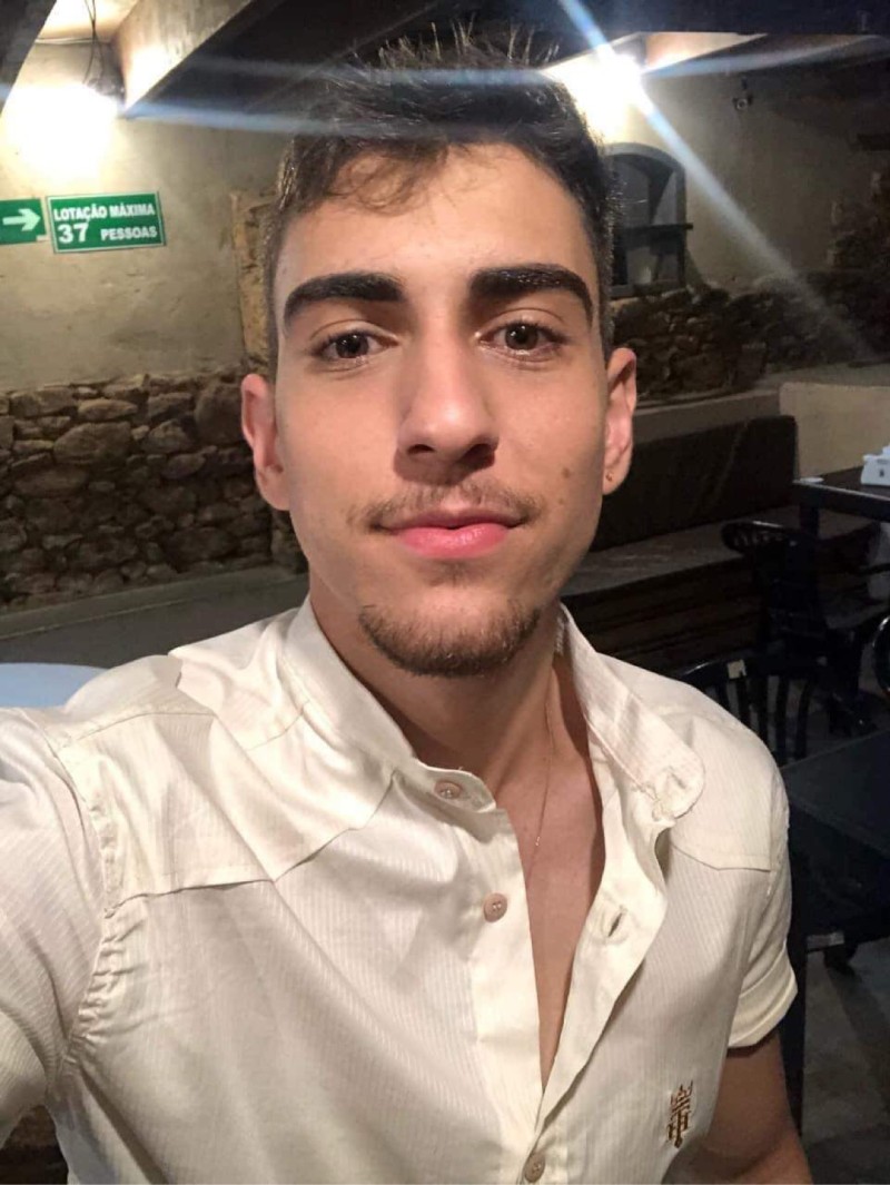 a32457e5-682e-446c-9c1b-f452f0a12d65