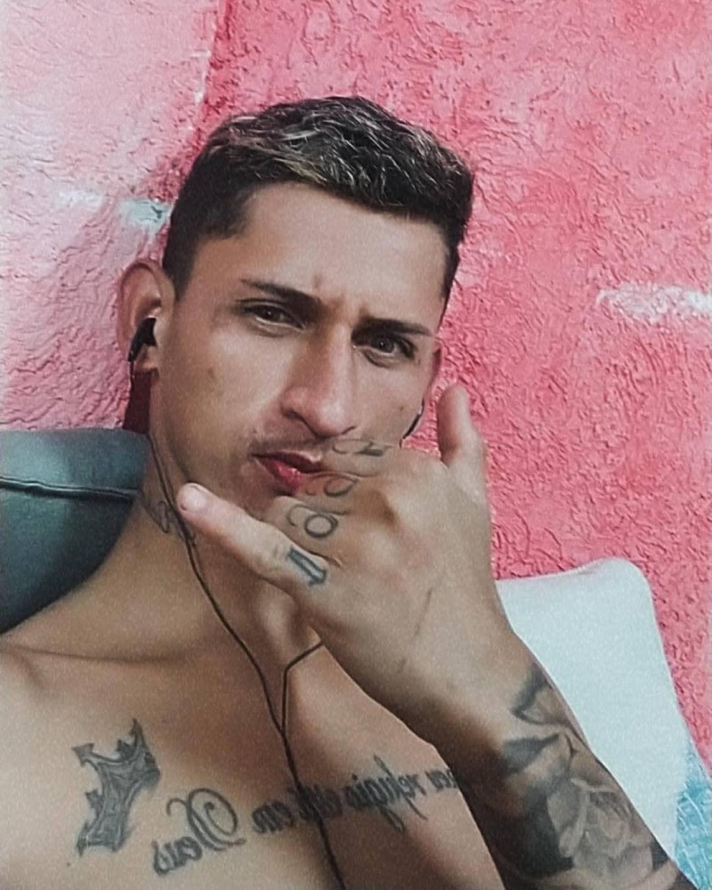 a9da1c0f-573f-43b8-a006-dcb27ae488b7 a9da1c0f-573f-43b8-a006-dcb27ae488b7