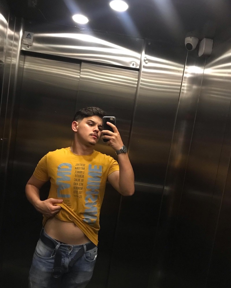 a68517cb-cc79-4273-bda4-3d613c3d9f94