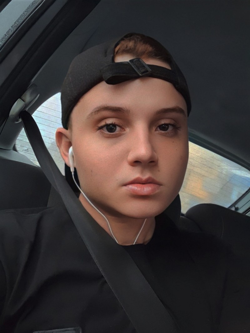 faceapp1669832751871