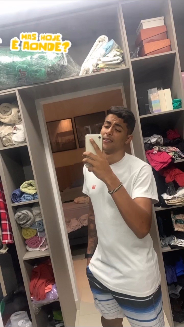 c6098157-20a4-4c3b-8907-3b85bfed0b3e