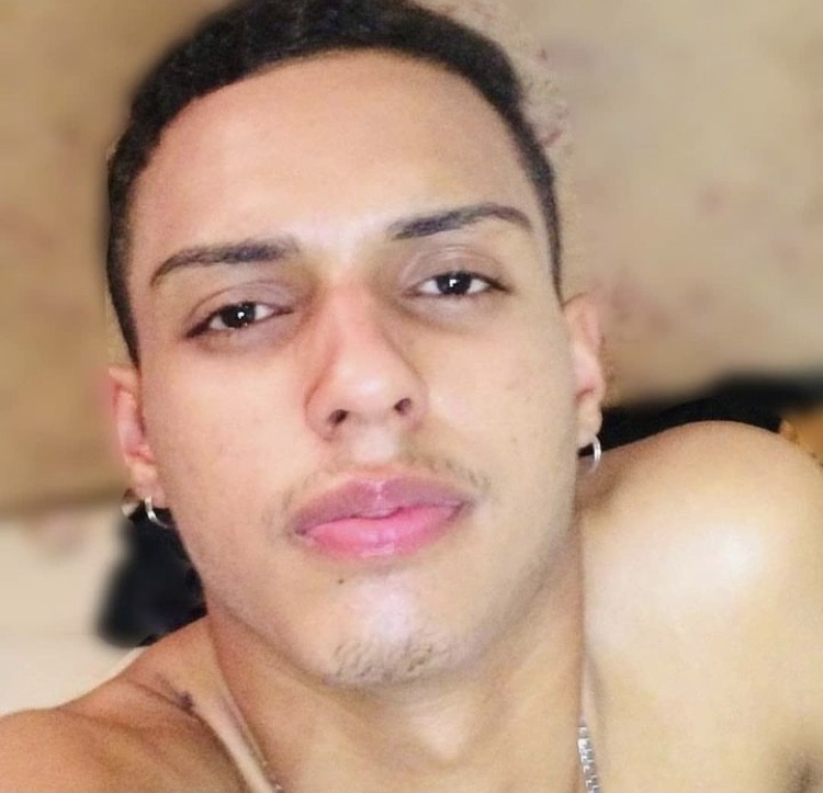 01a81801-a367-416c-9a36-492e3ca57578 01a81801-a367-416c-9a36-492e3ca57578