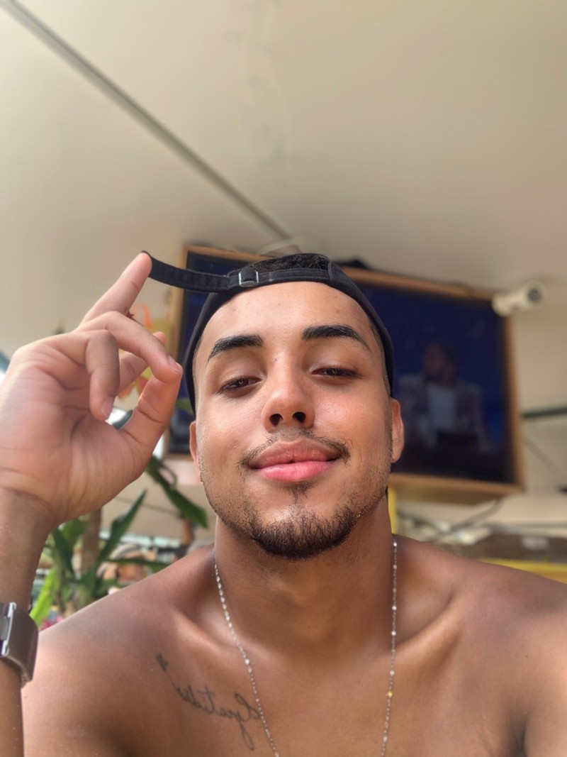 B428C236-3DAC-4322-849F-5DD01B05DDE9 B428C236-3DAC-4322-849F-5DD01B05DDE9