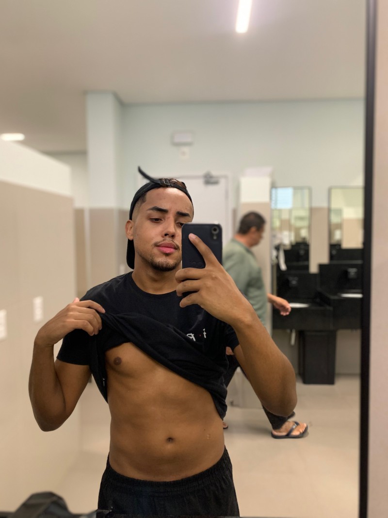 F1EFB9A1-8433-4953-BBB8-FFF25CA2182B F1EFB9A1-8433-4953-BBB8-FFF25CA2182B