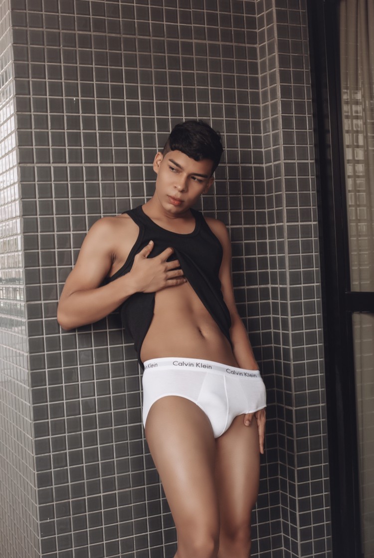 55C8ACE7-A266-463F-AF8F-D8D0C81CA5E8 55C8ACE7-A266-463F-AF8F-D8D0C81CA5E8