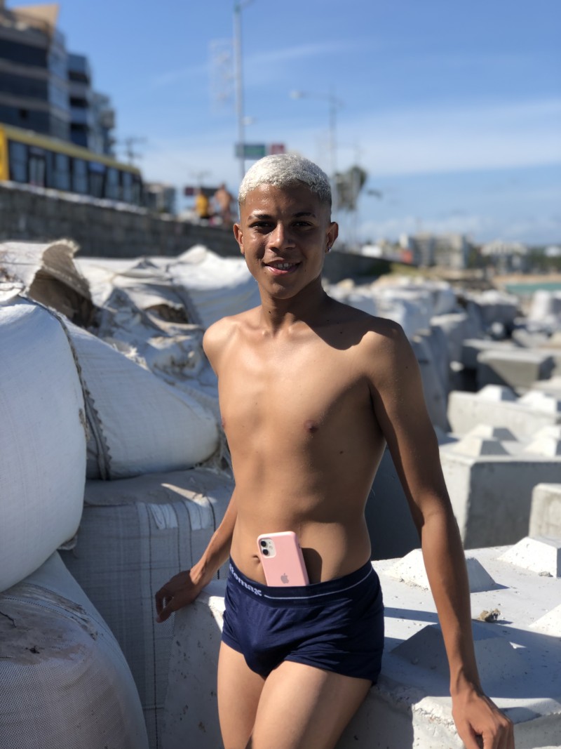 4252FCFE-9C6E-46DC-8614-35E75AF72153 4252FCFE-9C6E-46DC-8614-35E75AF72153