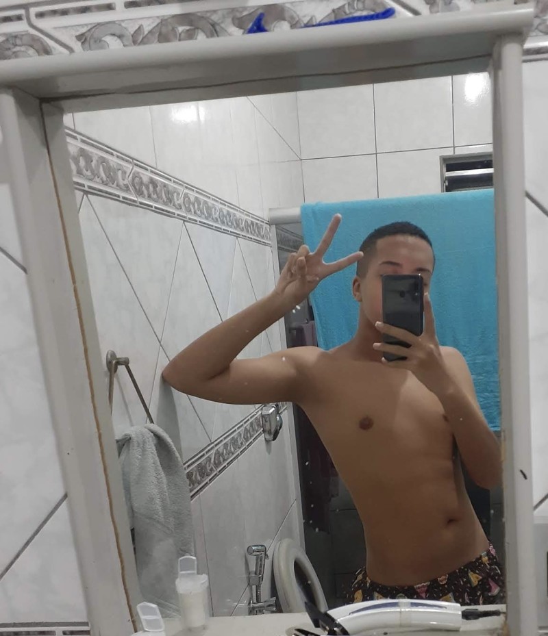 A74F5C64-E3EB-4E2F-B39B-85AAE7EA778B A74F5C64-E3EB-4E2F-B39B-85AAE7EA778B