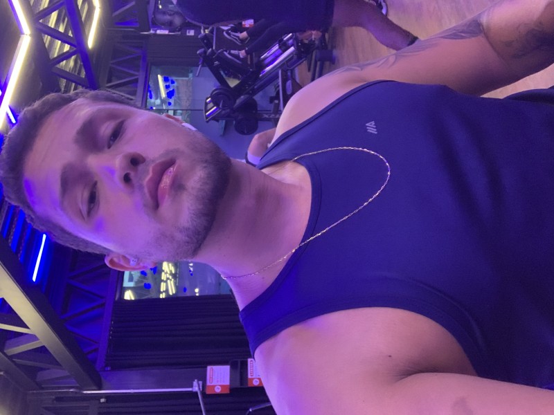 014257A2-5319-4B72-AA24-978903BBAFA9