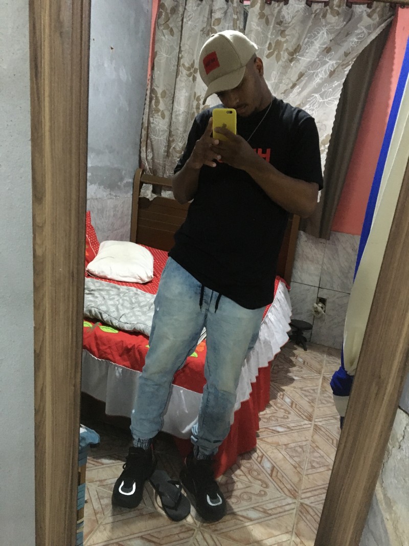 26E9A6E3-DA13-487F-AC94-9A5853326C10 26E9A6E3-DA13-487F-AC94-9A5853326C10