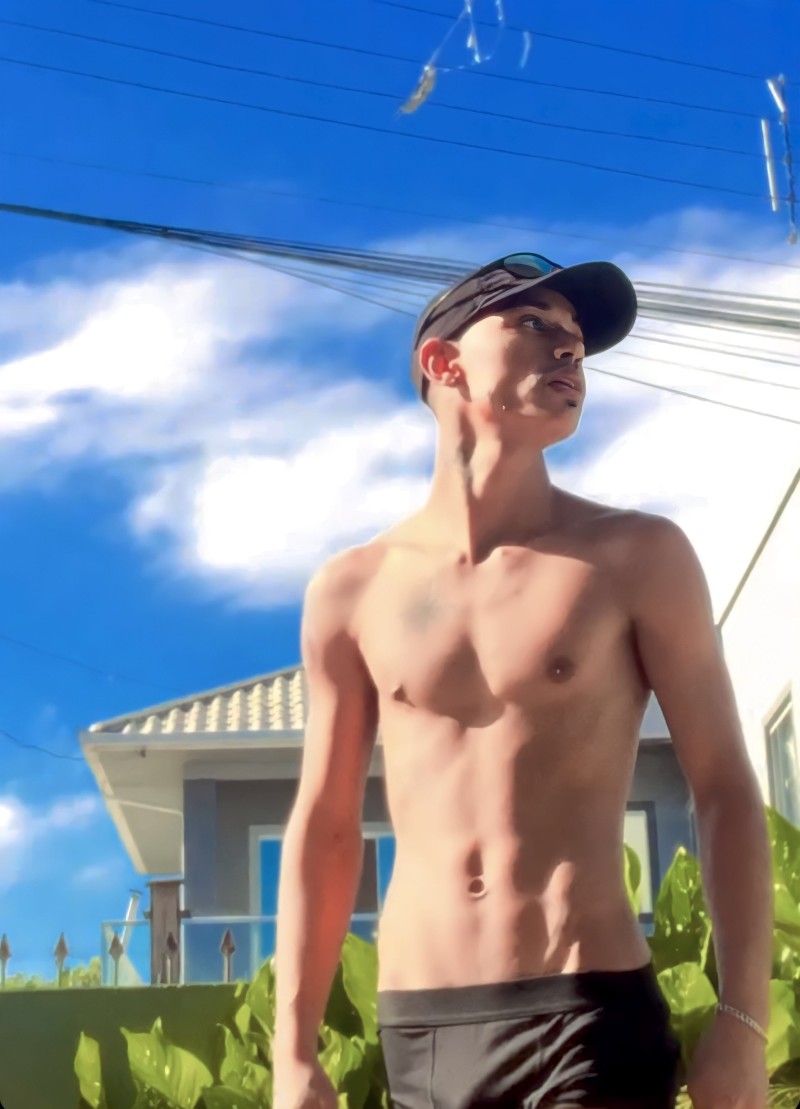 948332C1-4A5D-45A9-BFF0-A8E40D883ACE