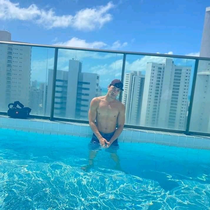 FBIMG16324672793678707 FBIMG16324672793678707