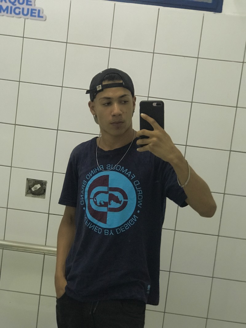 8DA1DEAE-2607-4826-A9F6-F56D7625DA01