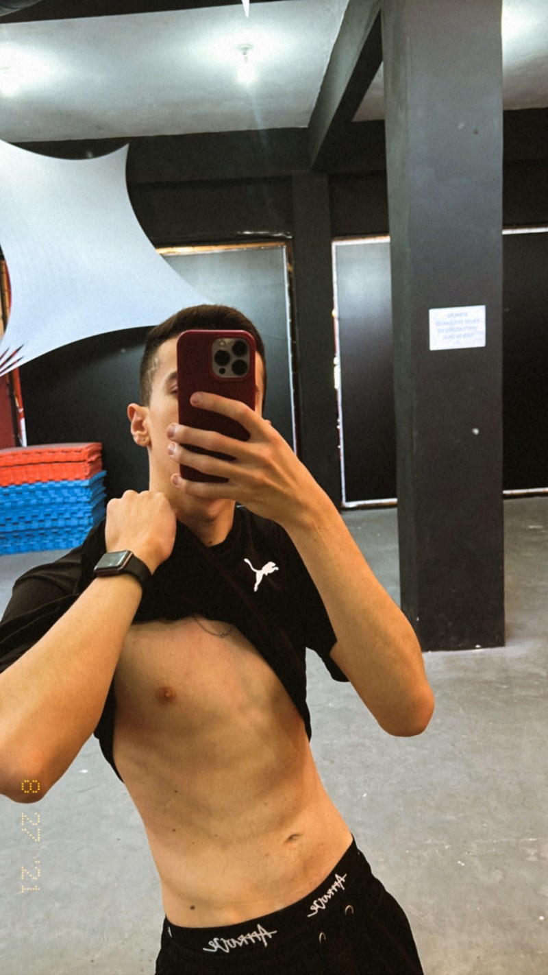 8DB40604-E6C3-46C5-B20C-EFBB91296455 8DB40604-E6C3-46C5-B20C-EFBB91296455