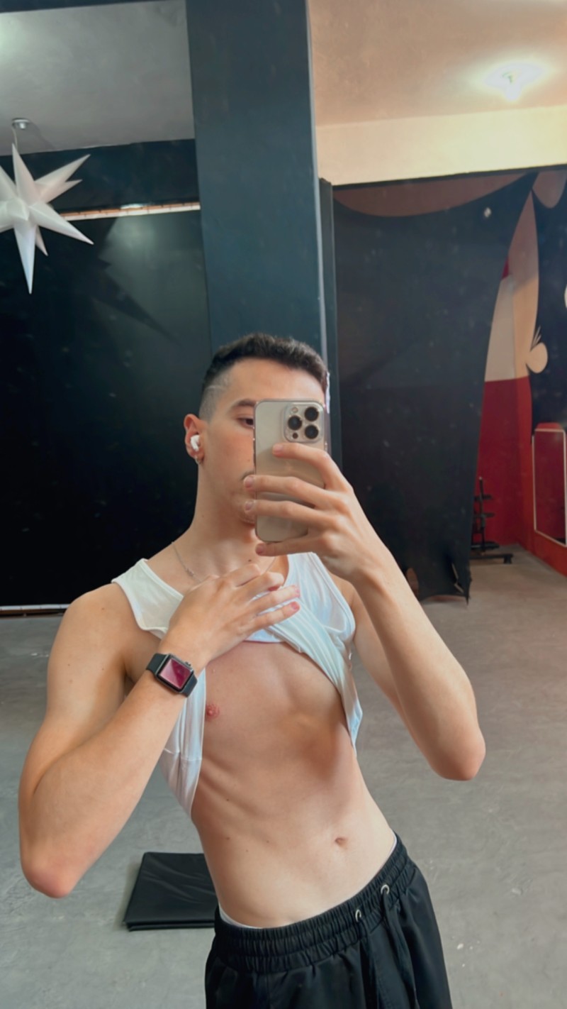 FDB49ED8-5C8C-477E-A355-C97456FFB7DC FDB49ED8-5C8C-477E-A355-C97456FFB7DC