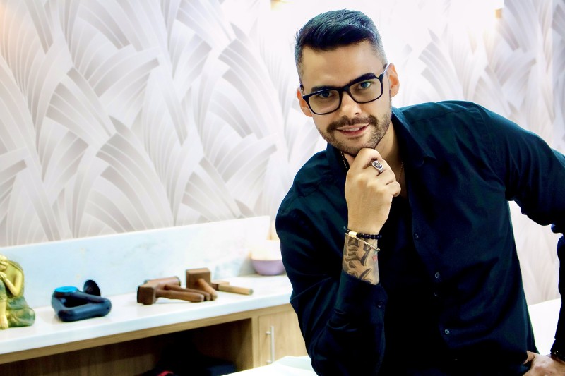 DCAD53C3-8A9E-4E09-977F-F97FE15A68F0