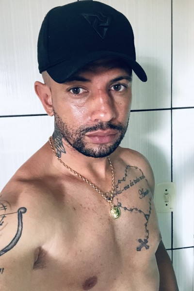 2c813c6e-a6ca-425b-a309-79706db887cf