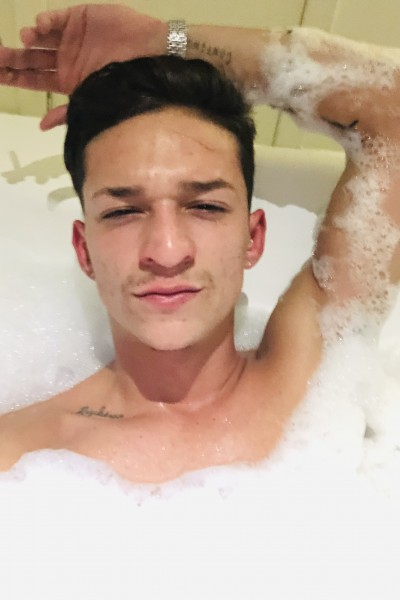 a250928e-04bb-4054-82f6-b35b0093ccb9