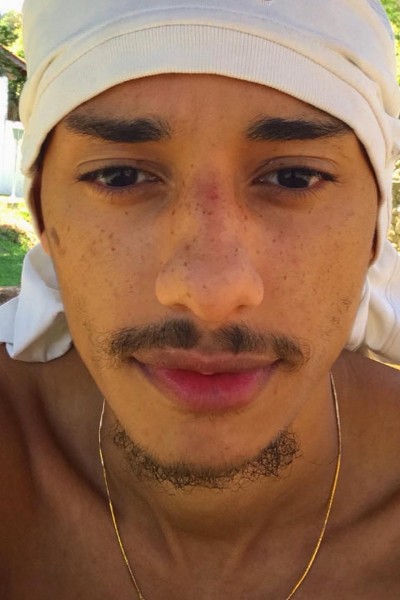 e8ce4881-d3d5-4ed3-bf2b-97f08661aecf