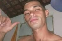 Atrás de mulher que gosta