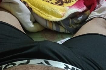 Moreno alto e educado